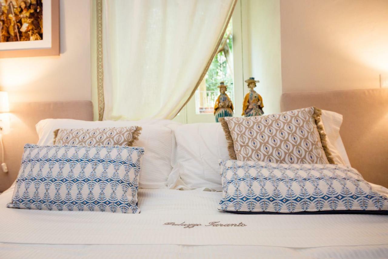 Palazzo Taranto Luxury Rooms Caltagirone Exteriér fotografie