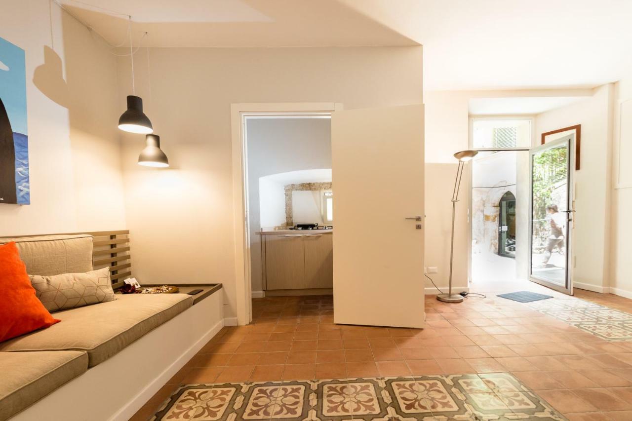 Palazzo Taranto Luxury Rooms Caltagirone Exteriér fotografie