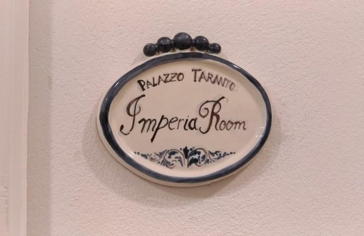 Palazzo Taranto Luxury Rooms Caltagirone Exteriér fotografie